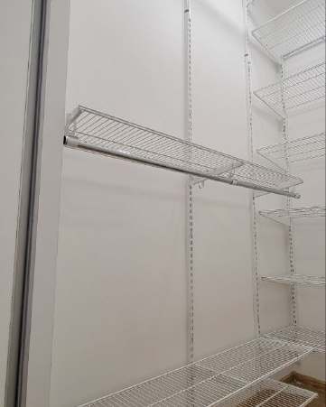 Белая угловая гардеробная, ~1,8×1,5 м, фото 2