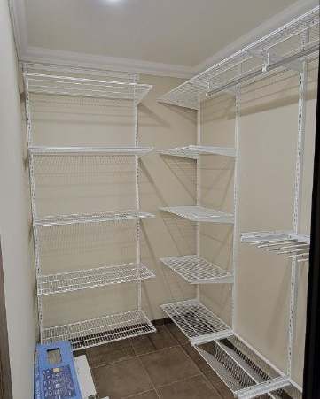 Белая угловая гардеробная, ~1,2×1,8 м, фото 2