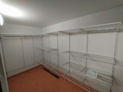 Белая угловая гардеробная, ~2,7×1,8 м, фото 2