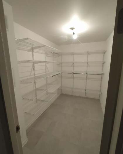 Белая угловая гардеробная, ~1,8×2,5 м, фото 2