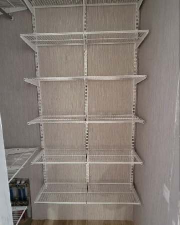 Белая угловая гардеробная, ~1,2×1,5 м, фото 1