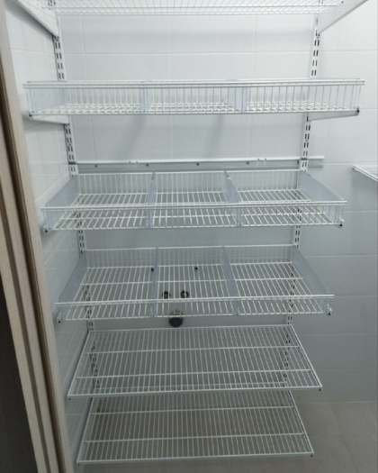 Белая угловая гардеробная, ~1,8×1,2 м, фото 2