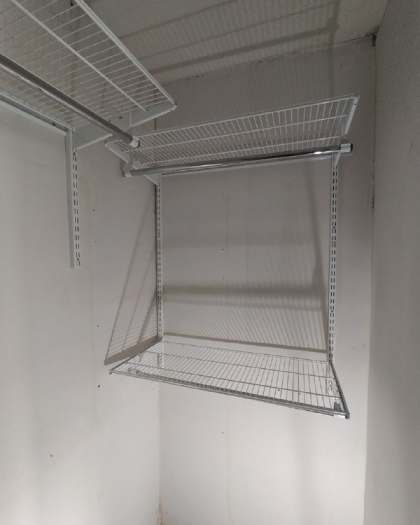 Белая угловая гардеробная, ~1,8×1,2 м, фото 2