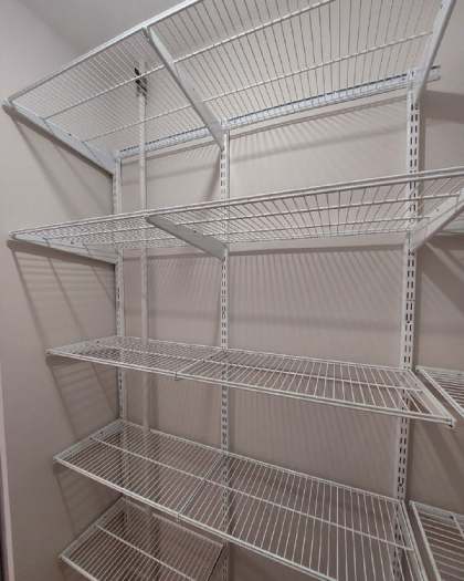 Белая угловая гардеробная, ~1,4×1,8 м, фото 3