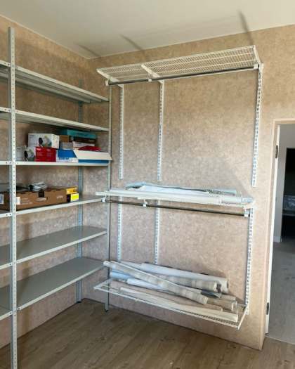 Белая угловая гардеробная, ~2,1×1,7 м, фото 3