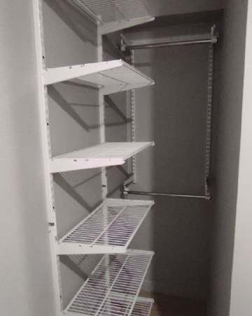 Белая угловая гардеробная, ~1,2×1,8 м, фото 1