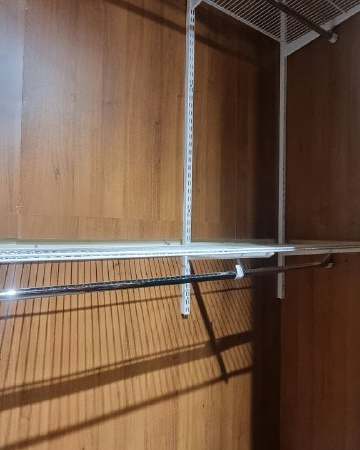 Белая угловая гардеробная с брючницей, ~1,8×1,4 м, фото 3