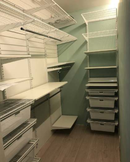 Белая угловая гардеробная с брючницей, ~0,9×2,2 м, фото 1