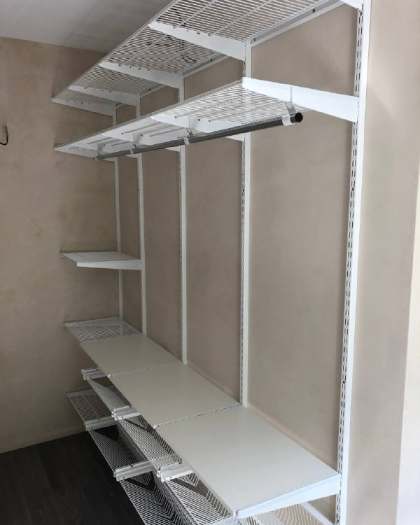 Белая угловая гардеробная с брючницей, ~1,8×3 м, фото 2