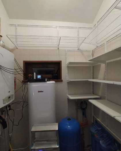Белая угловая постирочная, ~2×2,2 м, фото 3