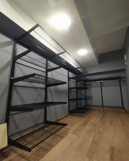 Чёрная угловая гардеробная, ~3×2,4 м, фото 3