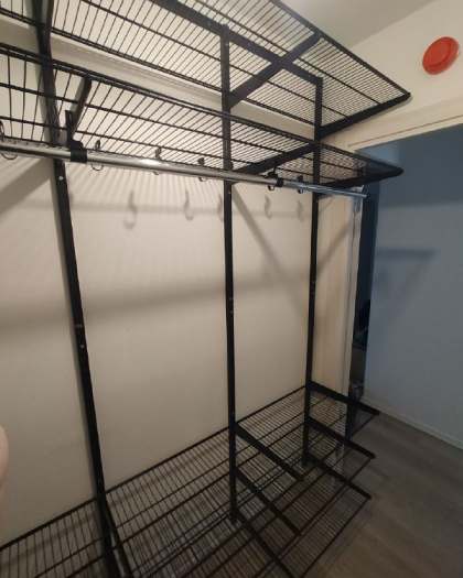 Чёрная угловая гардеробная, ~1,8×2,4 м, фото 2