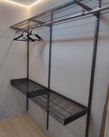 Чёрная угловая гардеробная, ~1,5×2,1 м, фото 1