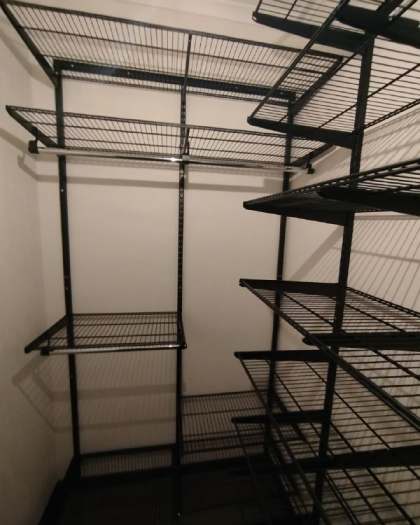 Чёрная угловая гардеробная, ~1,3×2,1 м, фото 2