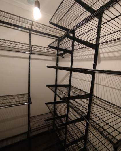 Чёрная угловая гардеробная, ~1,3×2,1 м, фото 3