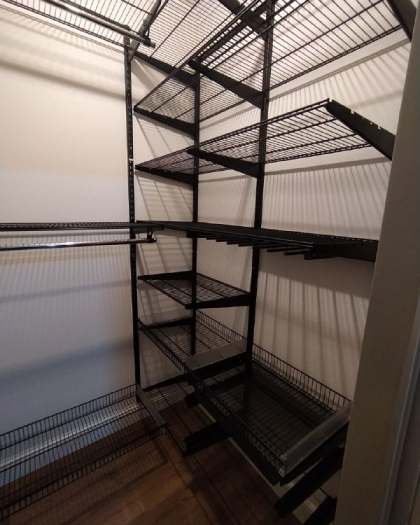 Чёрная угловая гардеробная, ~1,2×1,9 м, фото 2