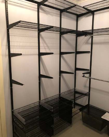 Чёрная угловая гардеробная с выдвижными корзинами, ~2,7×1,8 м, фото 2