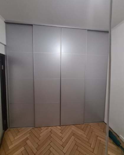Двери-купе из ЛДСП в спальню с делителями, серебристый профиль, фото 2